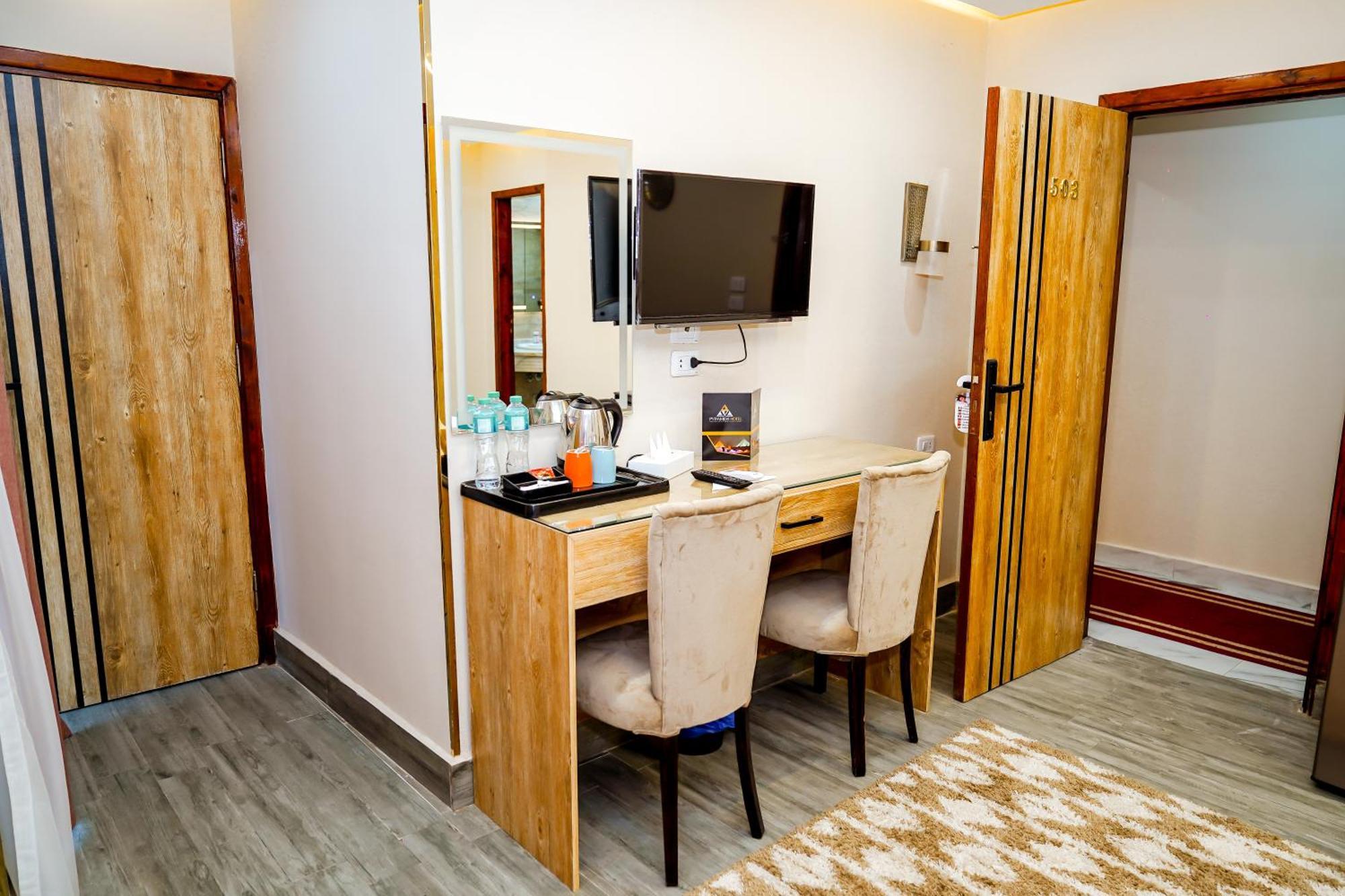 Pyramids Hotel Kafret el-Gabal Eksteriør billede
